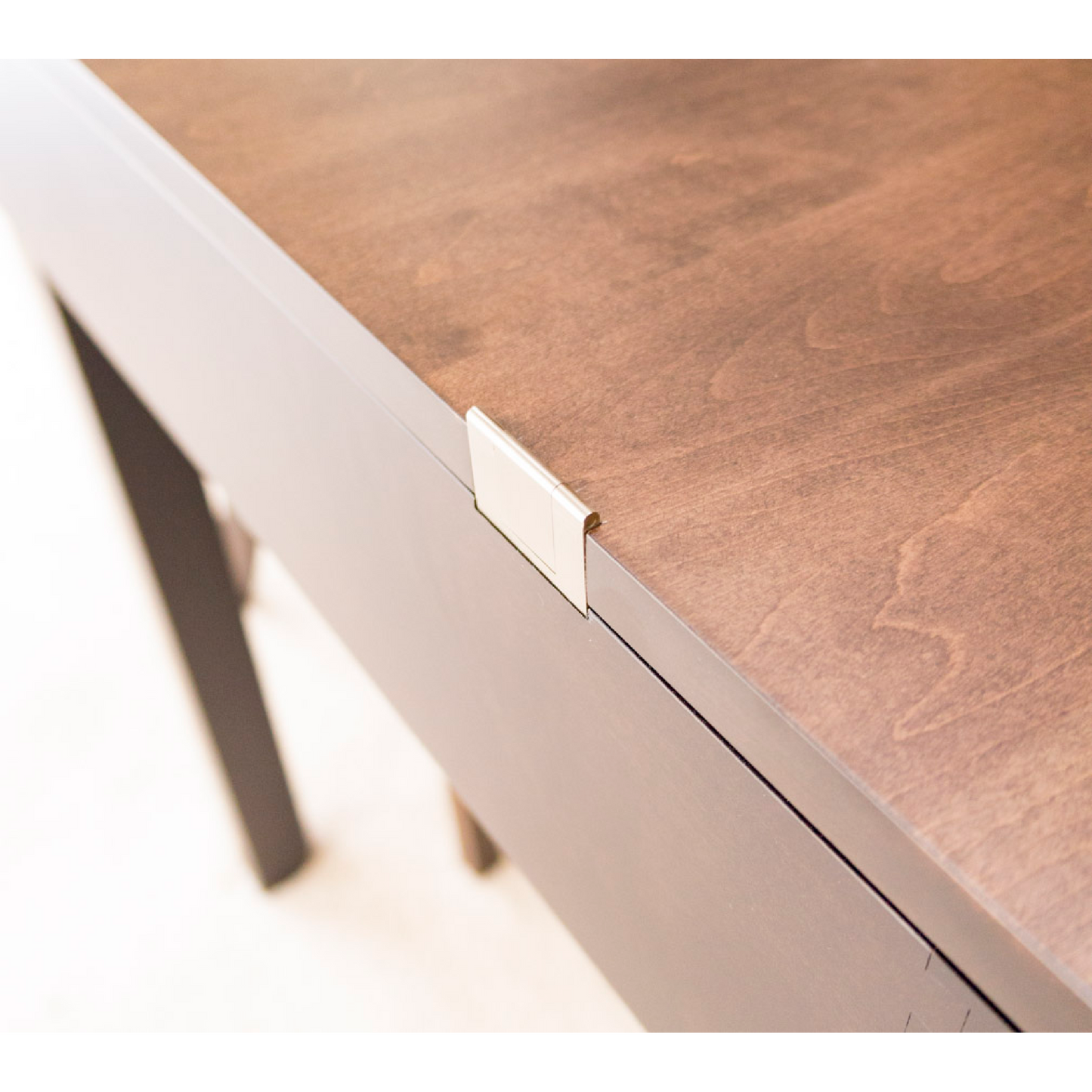 modern hardware option for custom jigsaw puzzle table